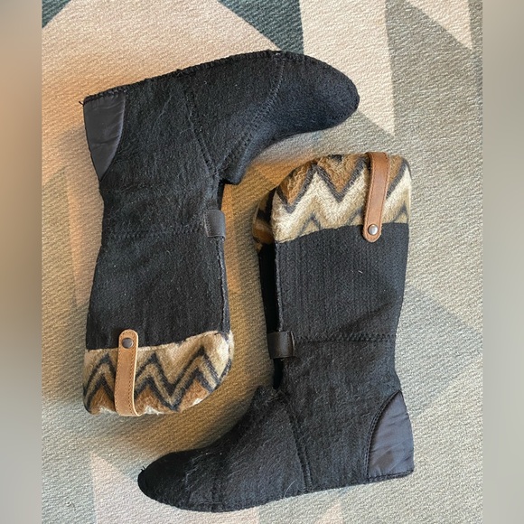 Sorel Joan of Arctic knit boot - Women’s 8 - Picture 7 of 10